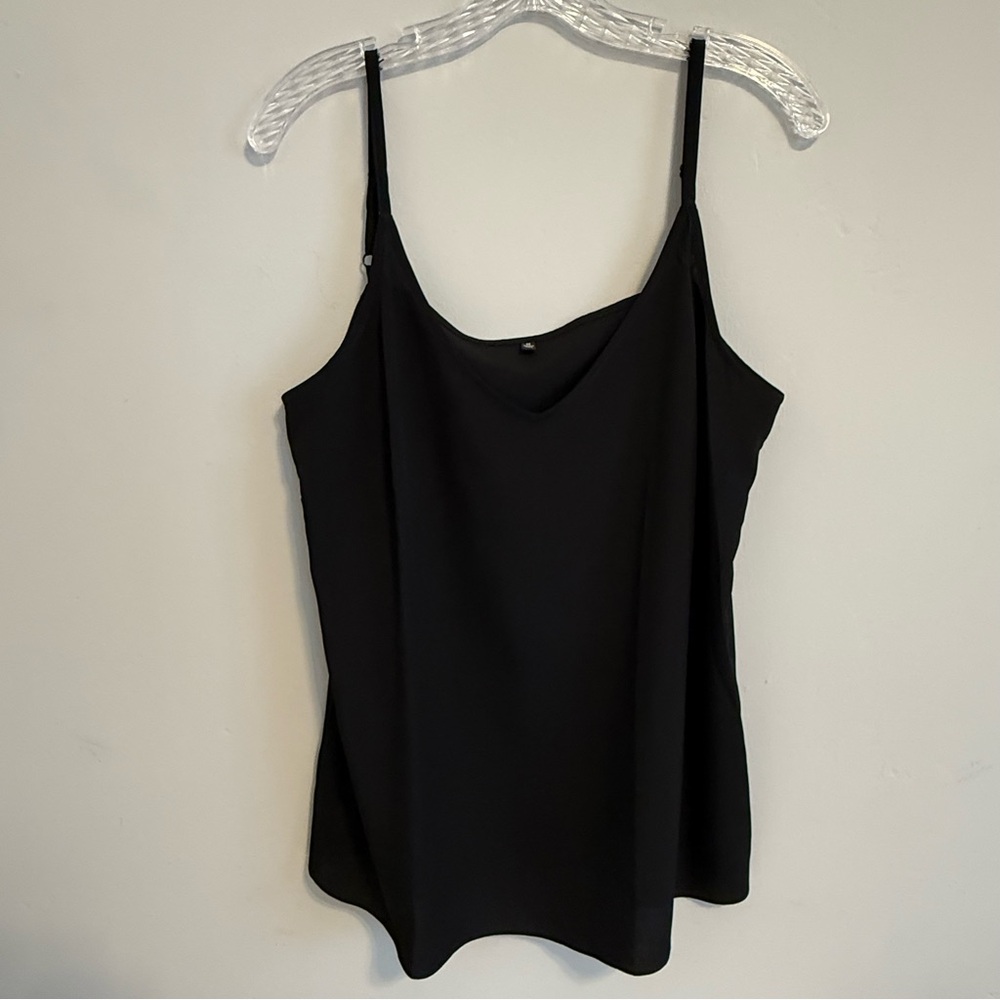 NWOT Black camisole top with spaghetti straps Size M